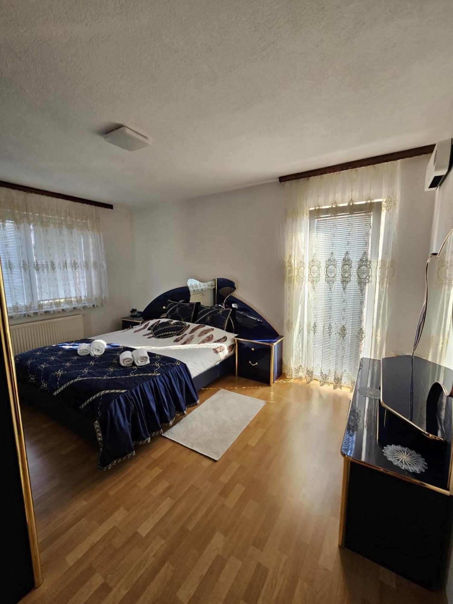Holiday Home Peaceful Retreat ヴィソコ エクステリア 写真